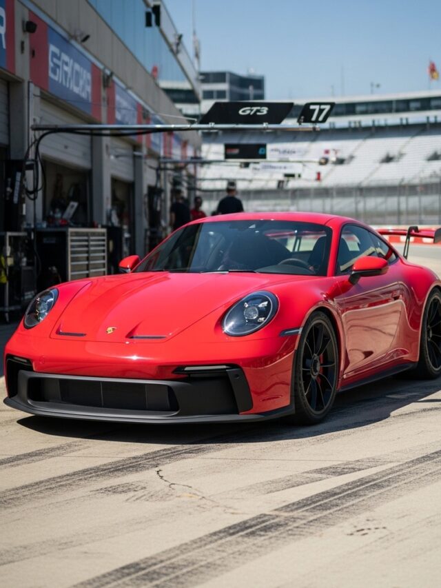 2022 Porsche 911 GT3: Ultimate Track-Focused Supercar